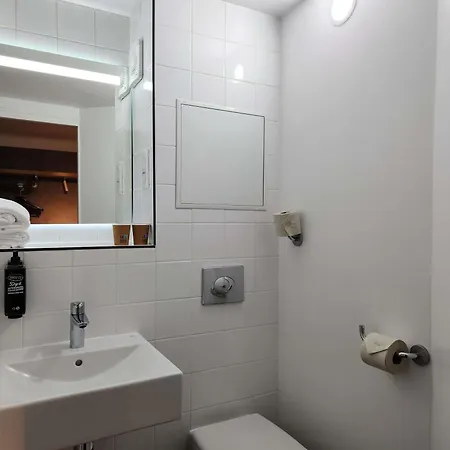 Ibis Budget Saint Germain 2*